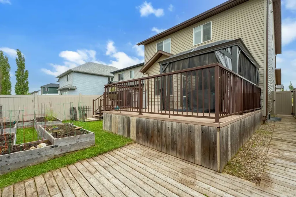 1198 Kingston Crescent SE Airdrie AB T4A 0E9
