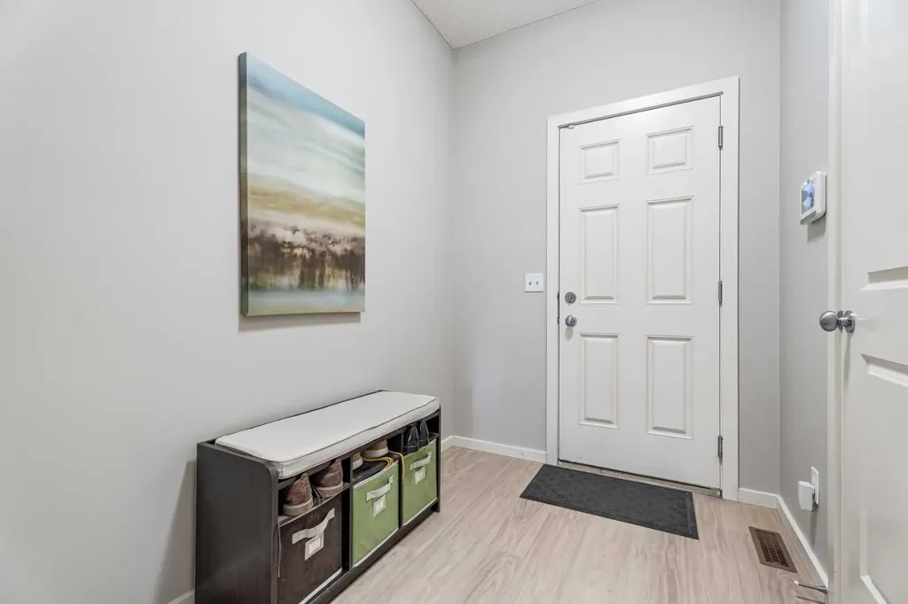 1198 Kingston Crescent SE Airdrie AB T4A 0E9