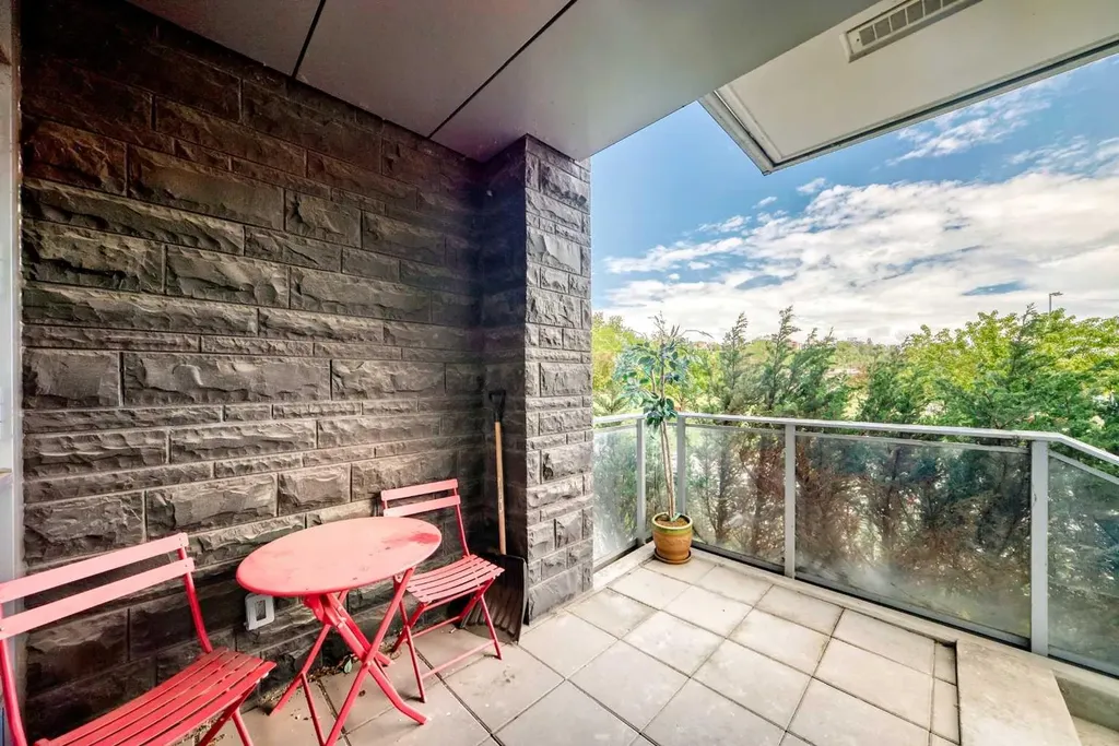118 Waterfront Court SW Calgary AB T2P1K8