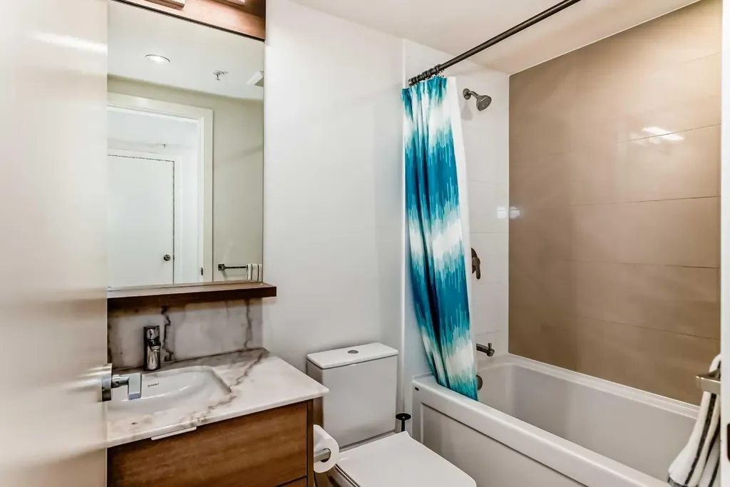 118 Waterfront Court SW Calgary AB T2P1K8