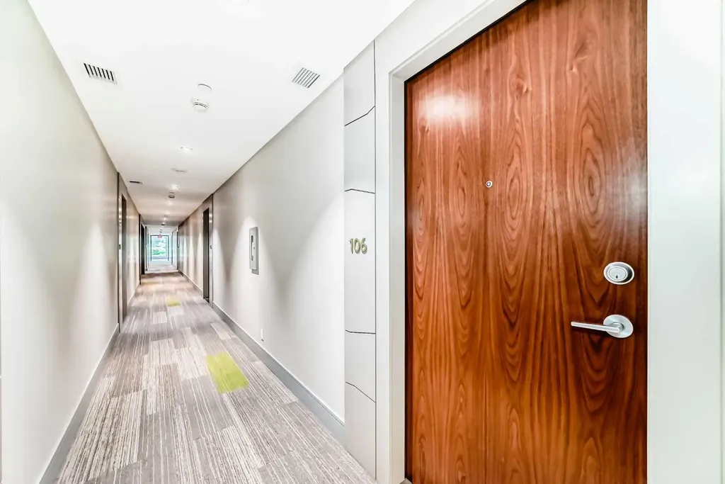 118 Waterfront Court SW Calgary AB T2P1K8