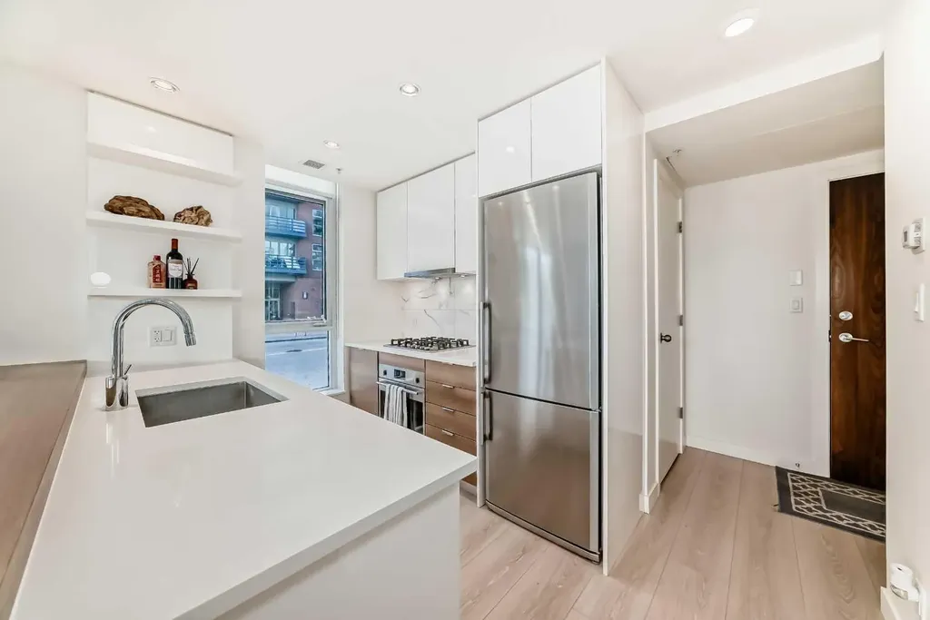 118 Waterfront Court SW Calgary AB T2P1K8