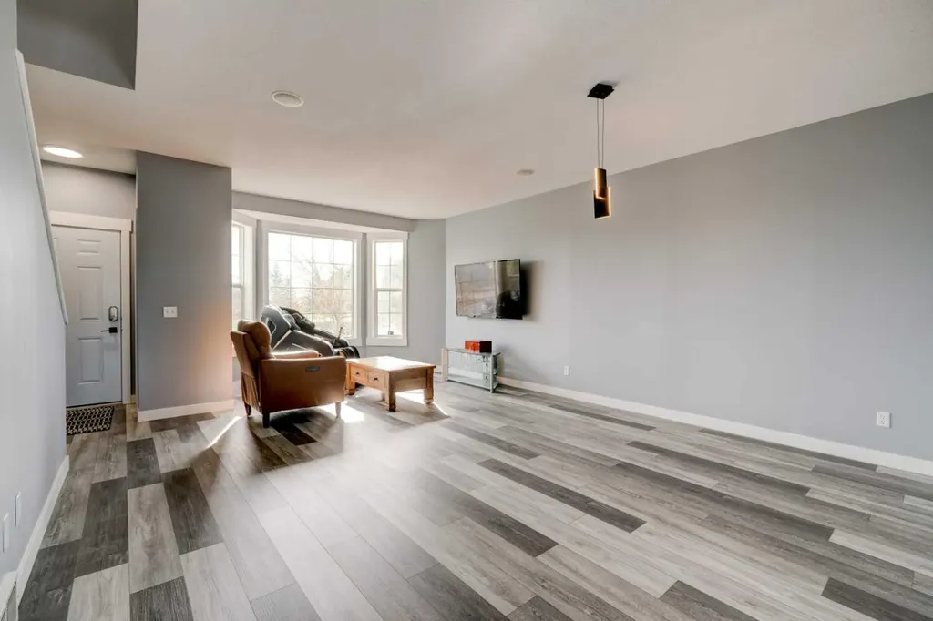 280 Rainbow Falls Drive Chestermere AB T1X0E4