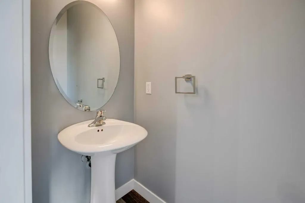 280 Rainbow Falls Drive Chestermere AB T1X0E4