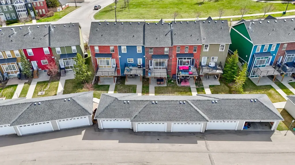 280 Rainbow Falls Drive Chestermere AB T1X0E4