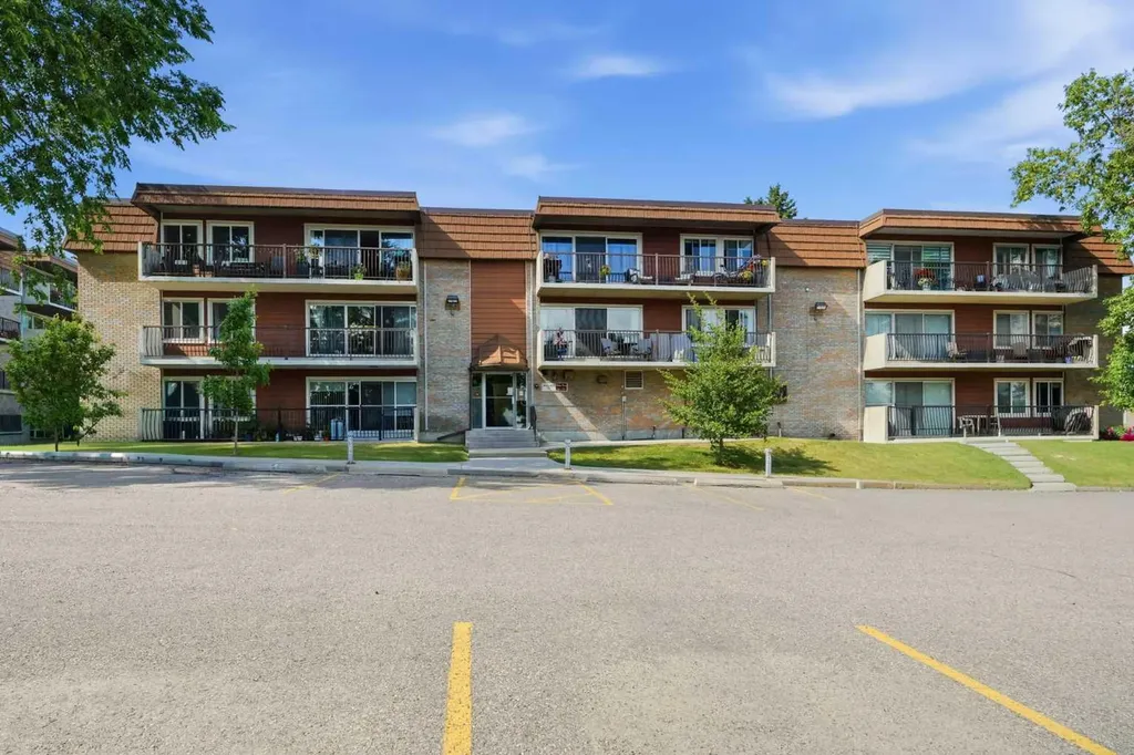 231 Heritage Drive SE Calgary AB T2H 1N1