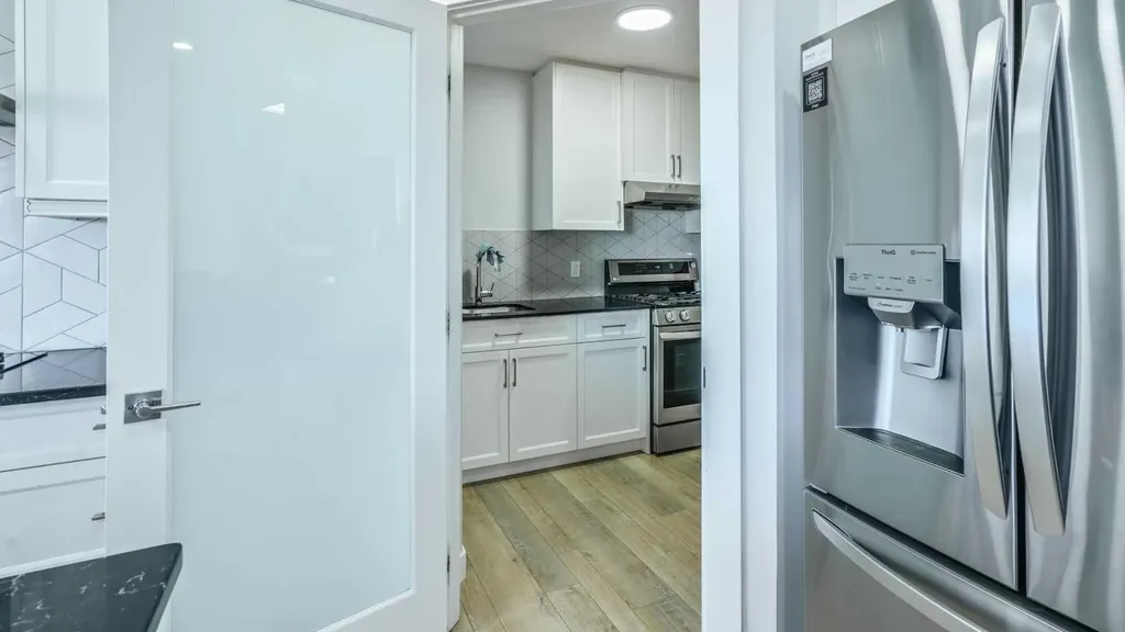 889 Corner Meadows Way NE Calgary AB T3N 2C7