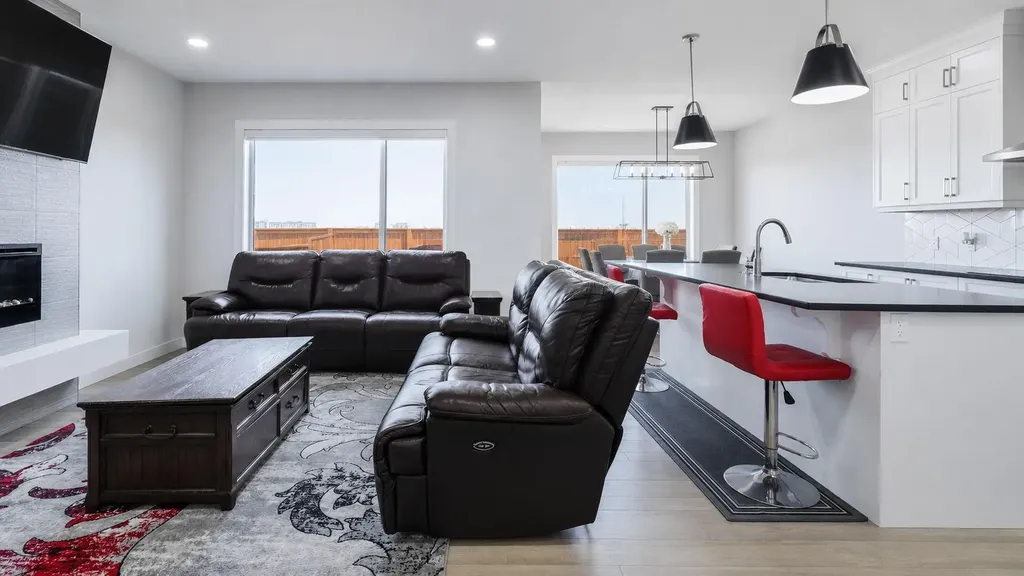 889 Corner Meadows Way NE Calgary AB T3N 2C7