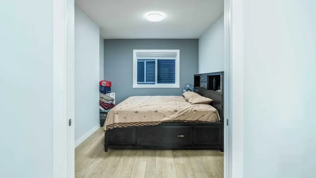 889 Corner Meadows Way NE Calgary AB T3N 2C7