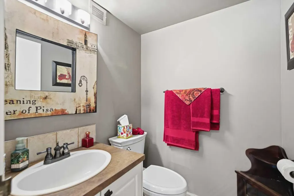 8948 Elbow Drive Calgary AB T2V 0H9