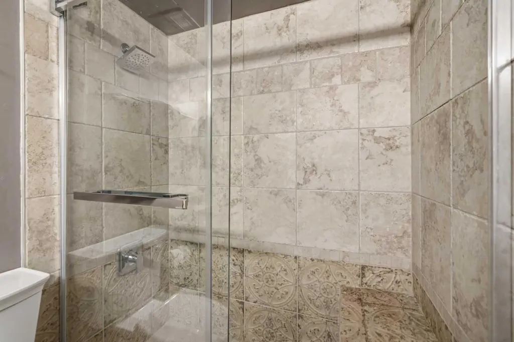 8948 Elbow Drive Calgary AB T2V 0H9