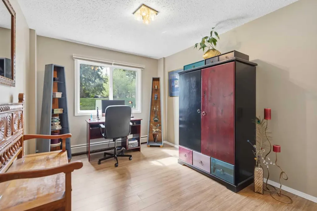 8948 Elbow Drive Calgary AB T2V 0H9