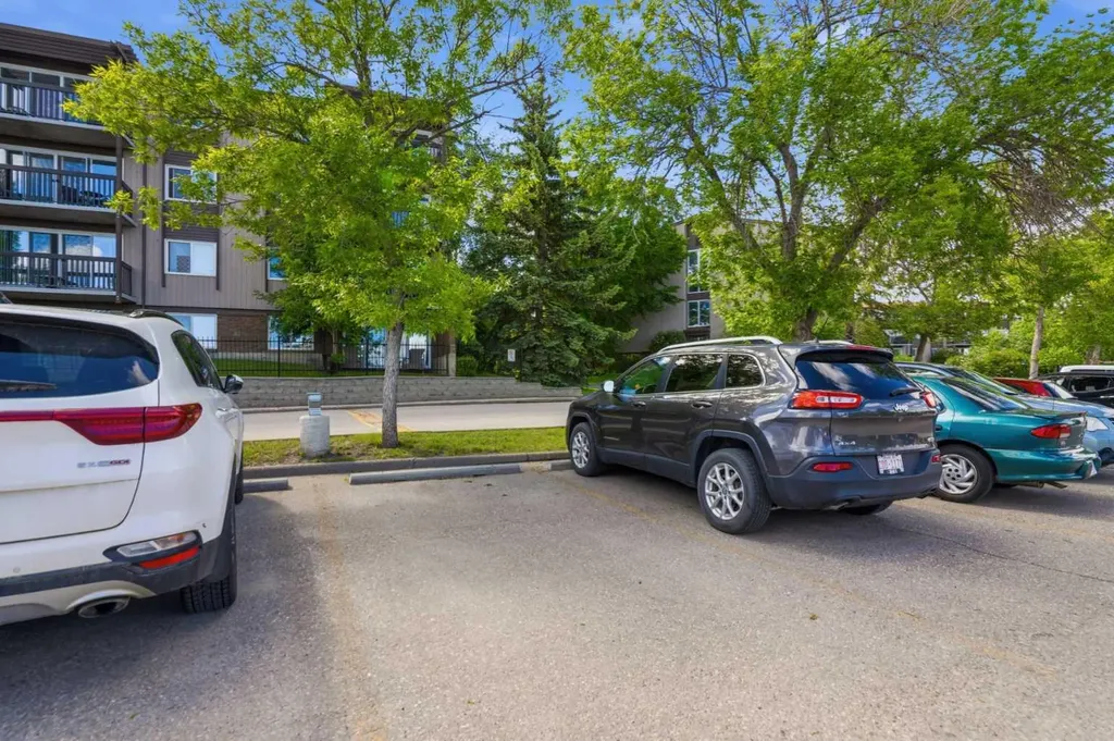 8948 Elbow Drive Calgary AB T2V 0H9