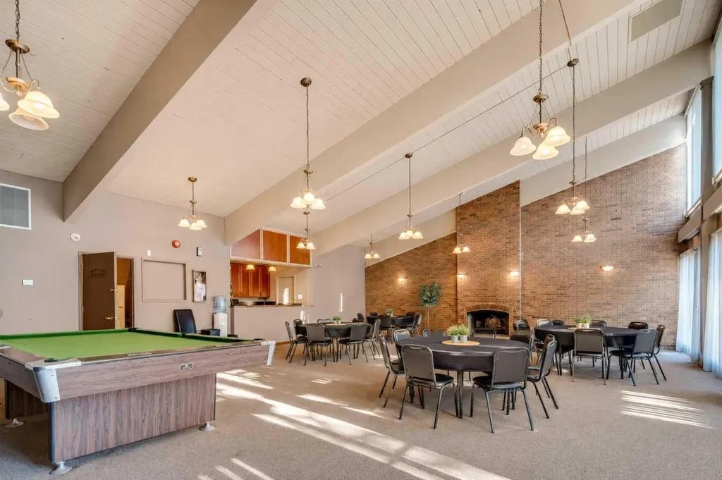 8948 Elbow Drive Calgary AB T2V 0H9
