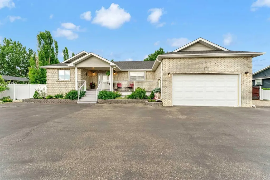 1032 Eagle Ridge Drive Dunmore AB T1B 0J7