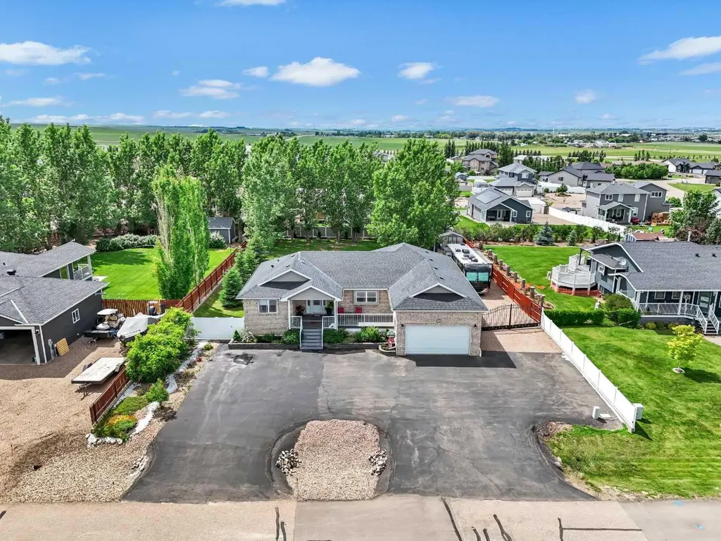1023 Eagle Ridge Drive Dunmore AB T1B 0J7