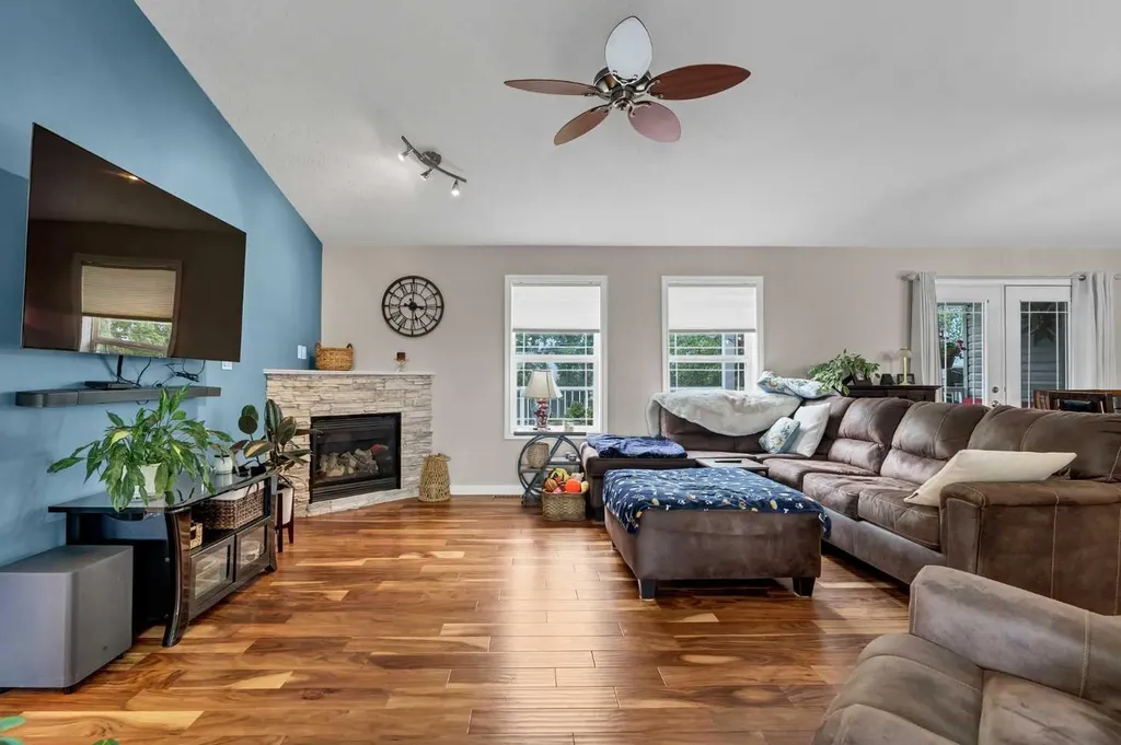 1032 Eagle Ridge Drive Dunmore AB T1B 0J7