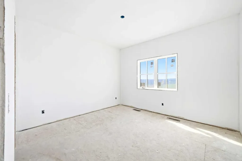 325 Flare Avenue SW Diamond Valley AB T0L2A0