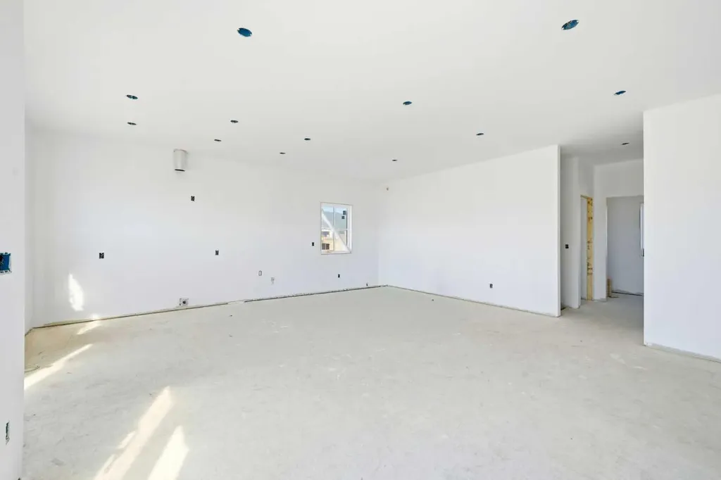 325 Flare Avenue SW Diamond Valley AB T0L2A0