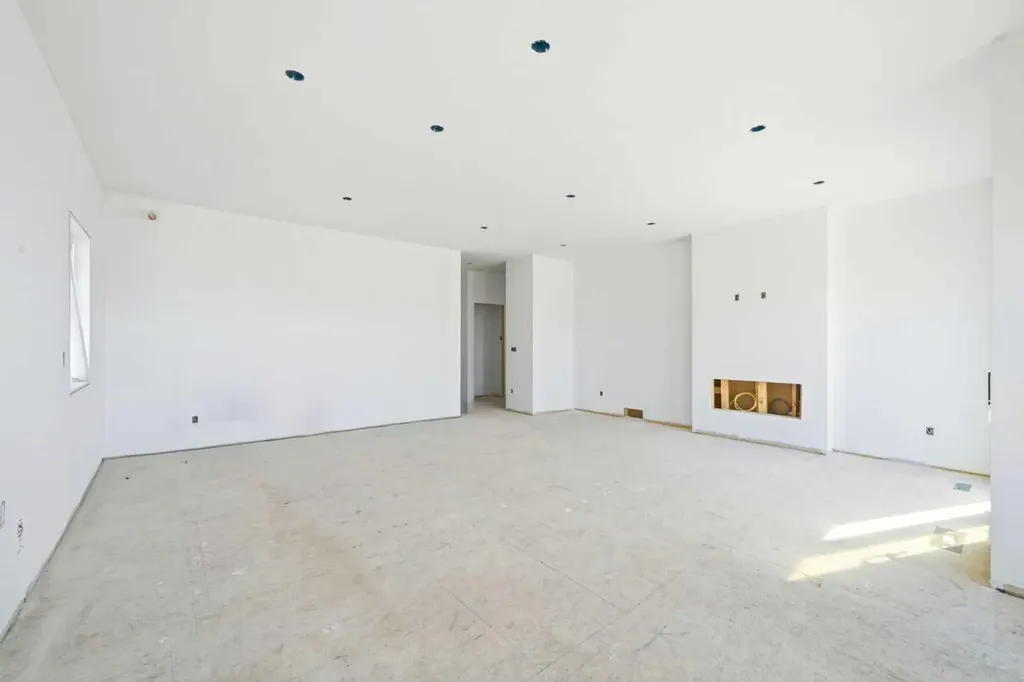 325 Flare Avenue SW Diamond Valley AB T0L2A0