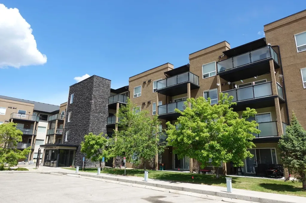 9124 96 Avenue Grande Prairie AB T8X 0A1