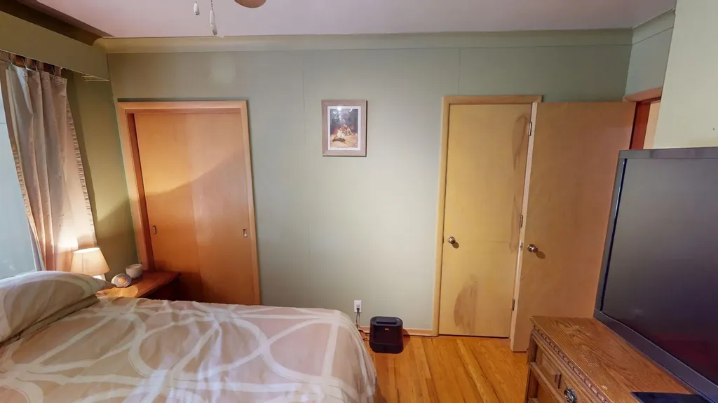 312 3 Street W Brooks AB T1R0E7
