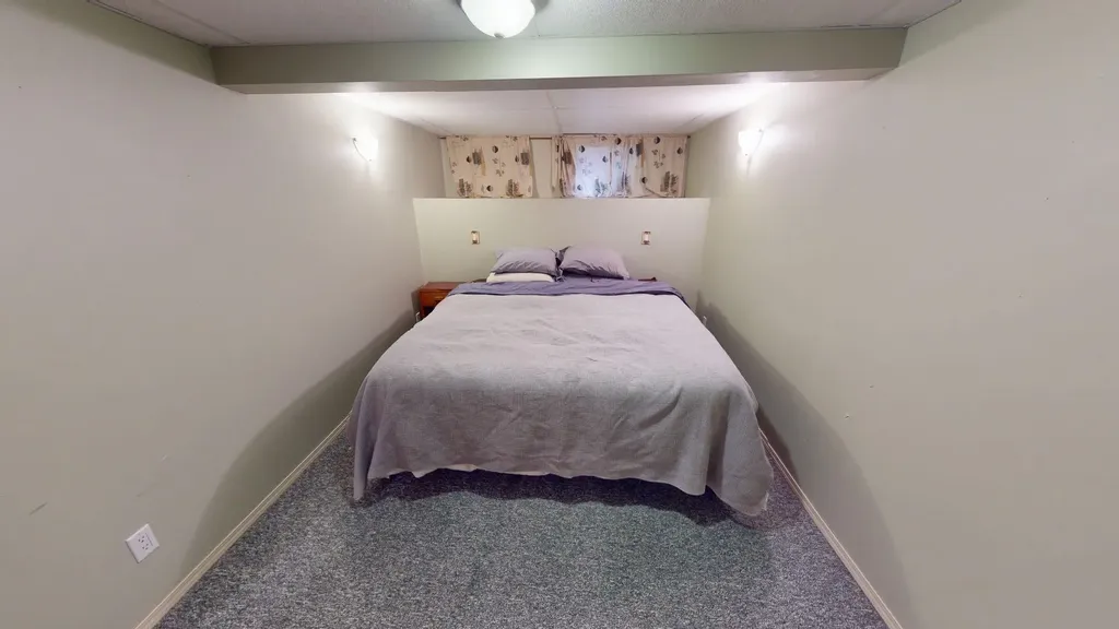 312 3 Street W Brooks AB T1R0E7