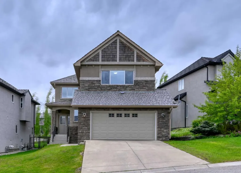 141 Royal Ridge Mount NW Calgary AB T3G 5Z2