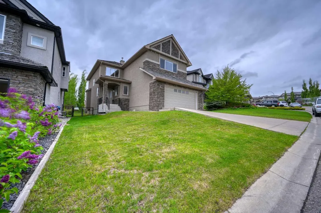 141 Royal Ridge Mount NW Calgary AB T3G 5Z2