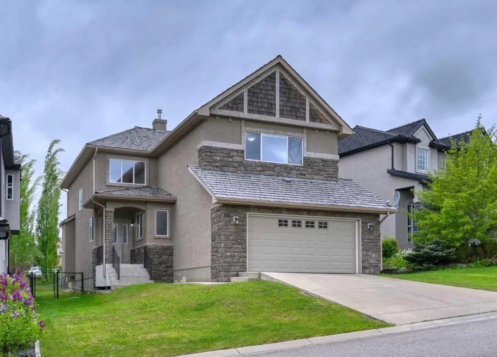 141 Royal Ridge Mount NW Calgary AB T3G 5Z2