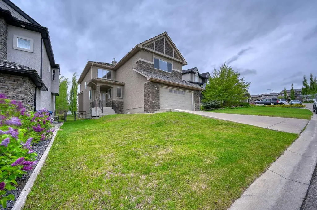 141 Royal Ridge Mount NW Calgary AB T3G 5Z2