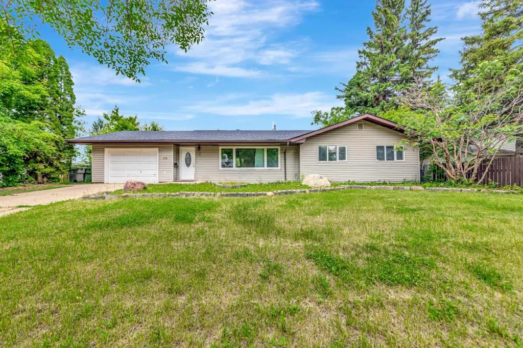 4616 45 Street Lloydminster SK S9V 0H5