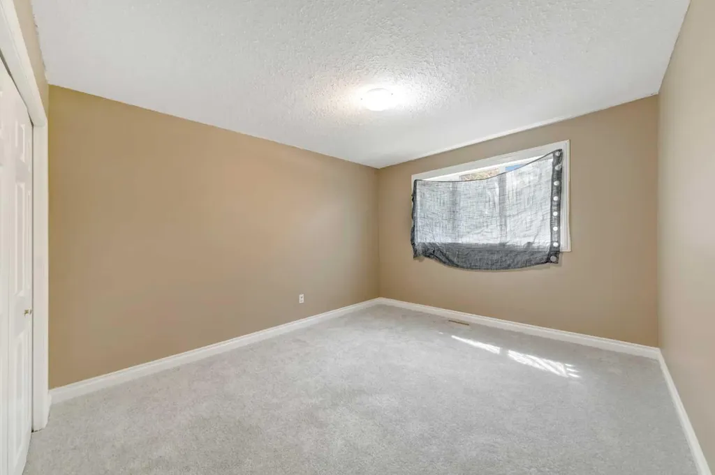 4616 45 Street Lloydminster SK S9V 0H5