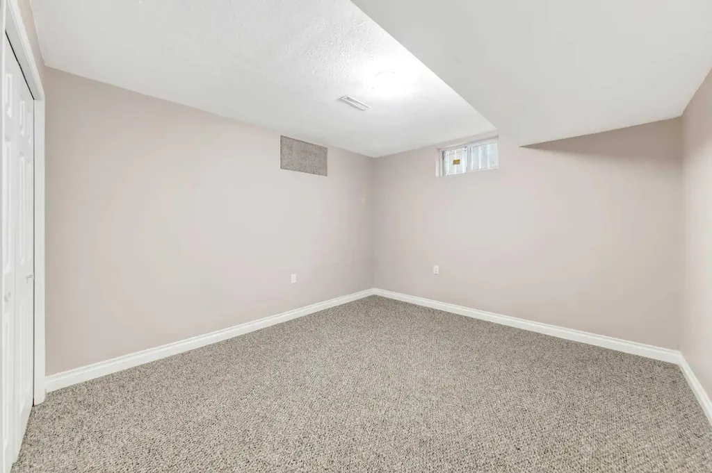 4616 45 Street Lloydminster SK S9V 0H5