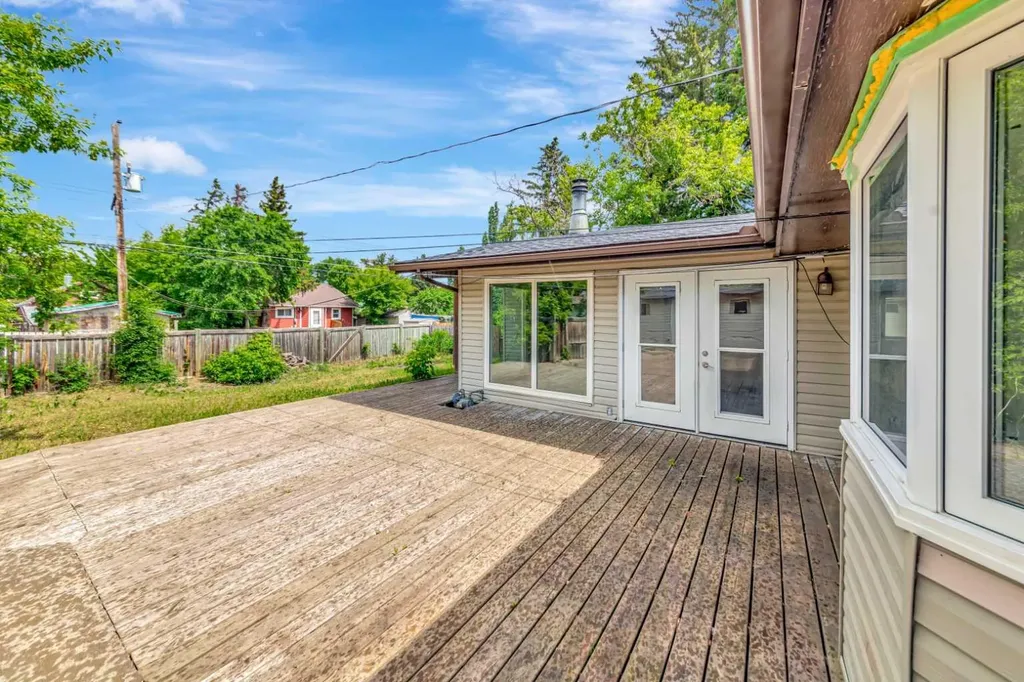 4616 45 Street Lloydminster SK S9V 0H5