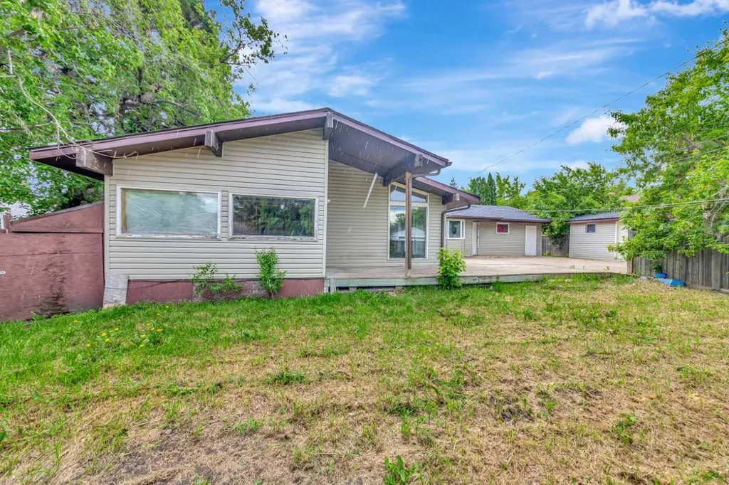 4616 45 Street Lloydminster SK S9V 0H5