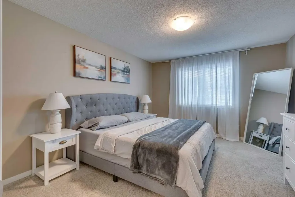 29 Copperpond Parade SE Calgary AB T2Z 5A8