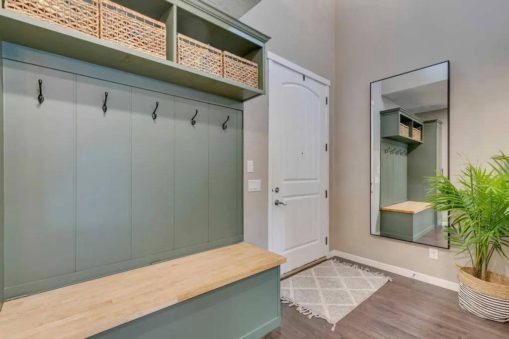 29 Copperpond Parade SE Calgary AB T2Z 5A8