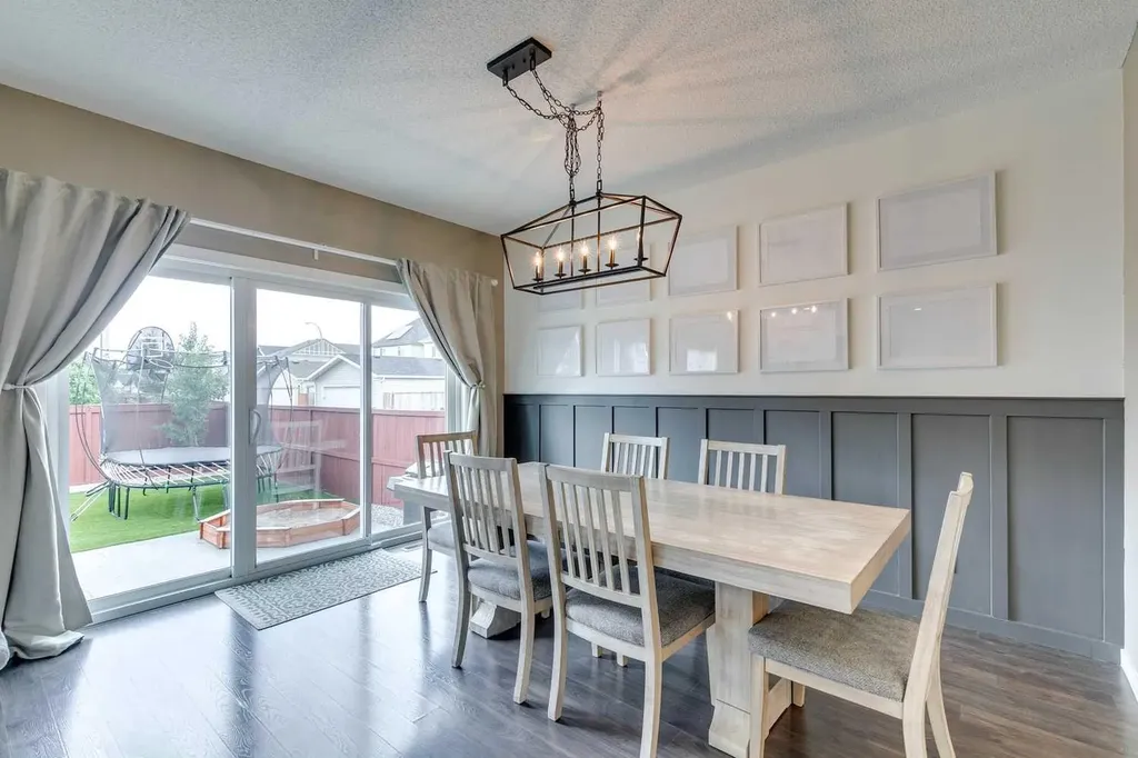 29 Copperpond Parade SE Calgary AB T2Z 5A8