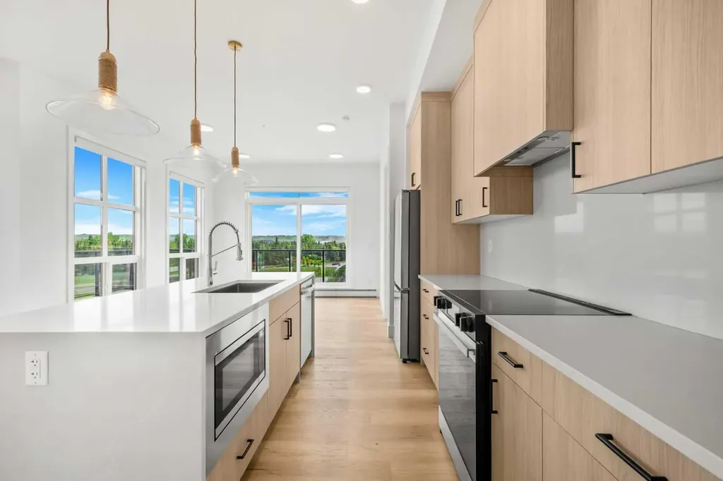 4270 Norford Avenue NW Calgary AB T3B 6P8