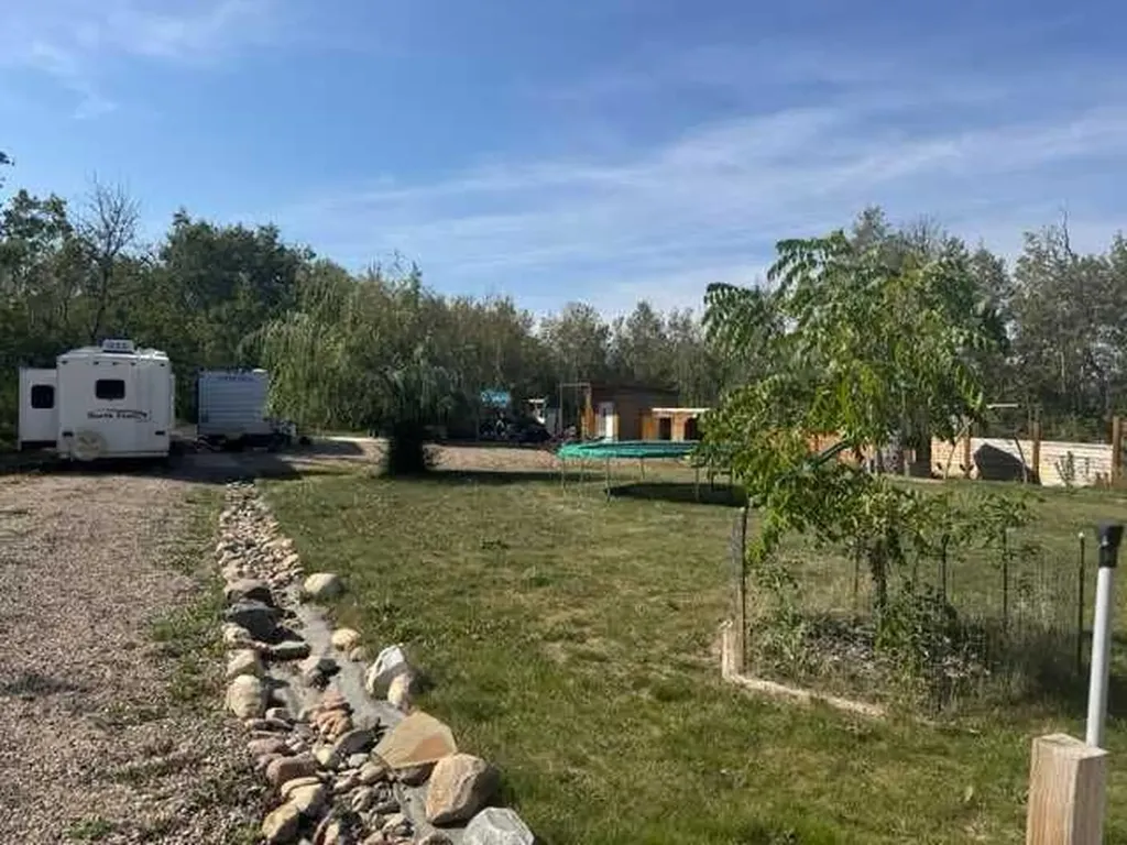 17 Horse Shoe Lane White Sands AB T0C 3B0