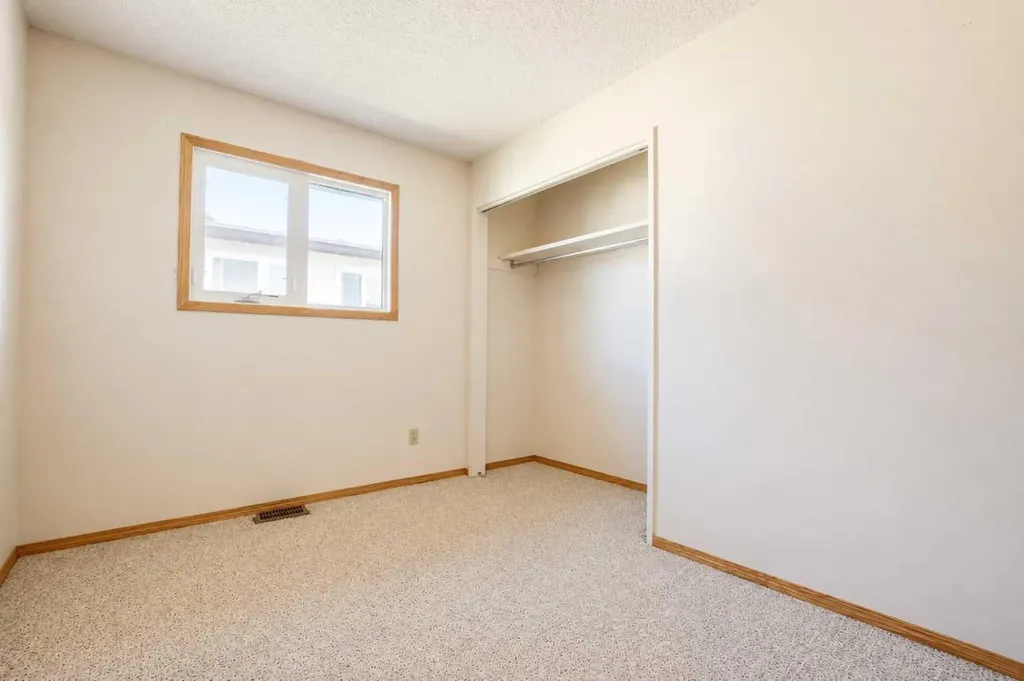 6910 99a Street Grande Prairie AB T8V5G4