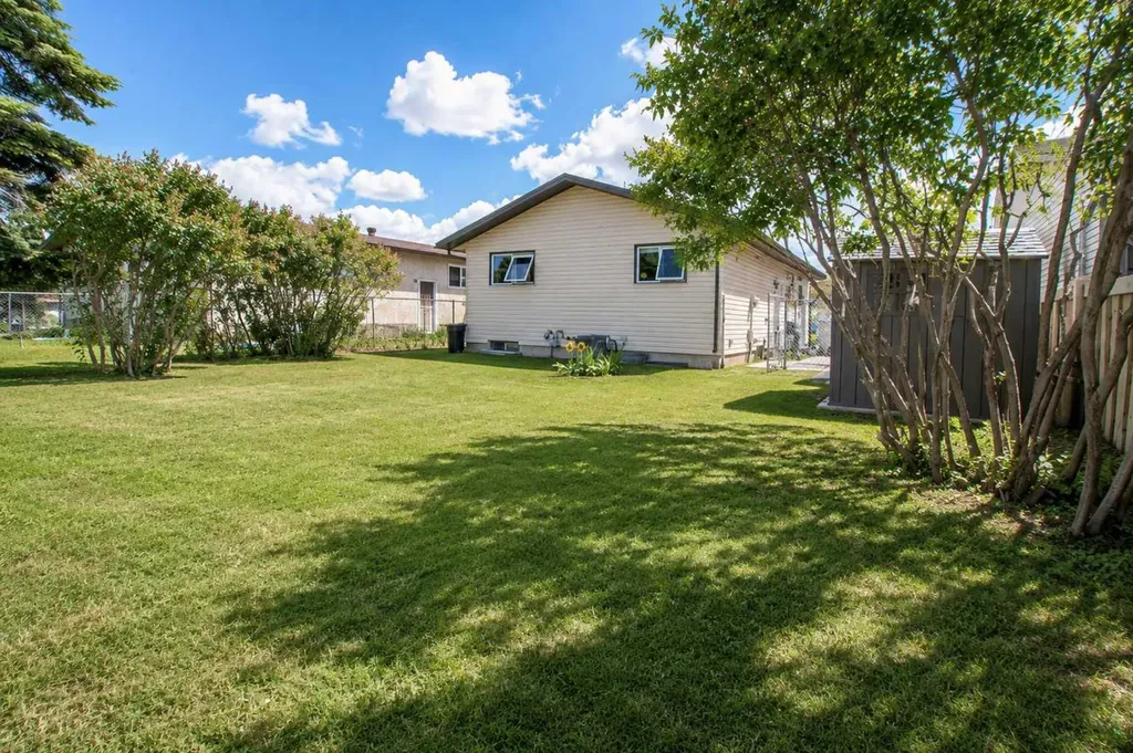 6910 99a Street Grande Prairie AB T8V5G4