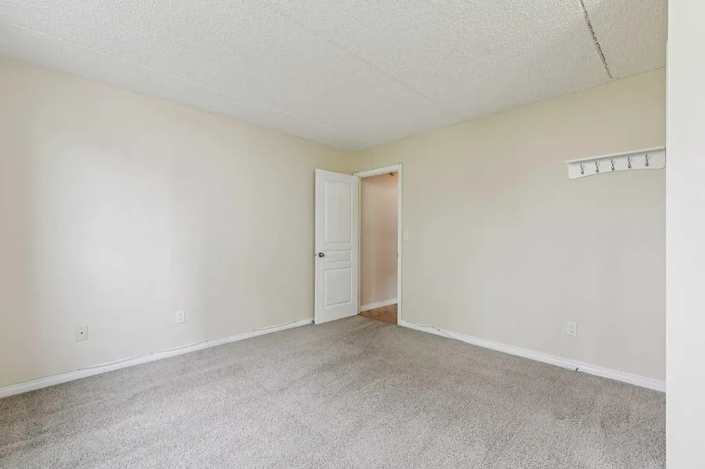 128 15 Avenue SW Calgary AB T2R0P5