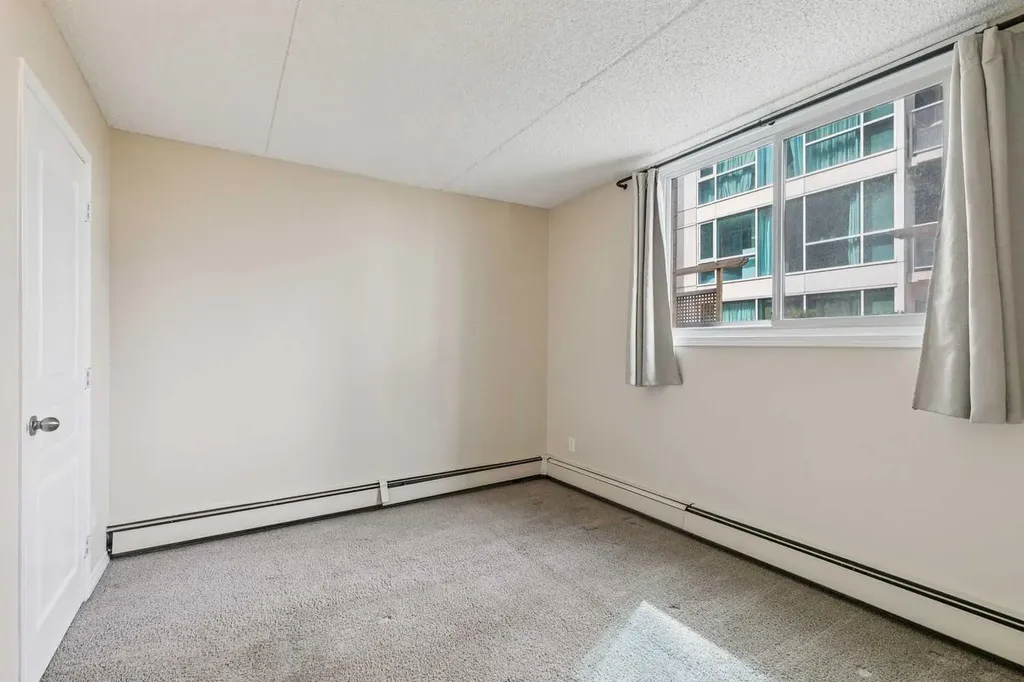 128 15 Avenue SW Calgary AB T2R0P5