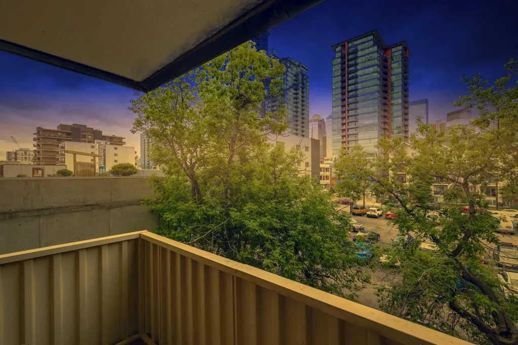 128 15 Avenue SW Calgary AB T2R0P5