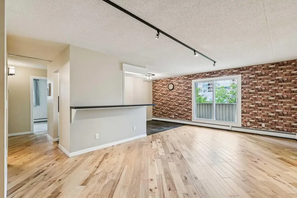 128 15 Avenue SW Calgary AB T2R0P5