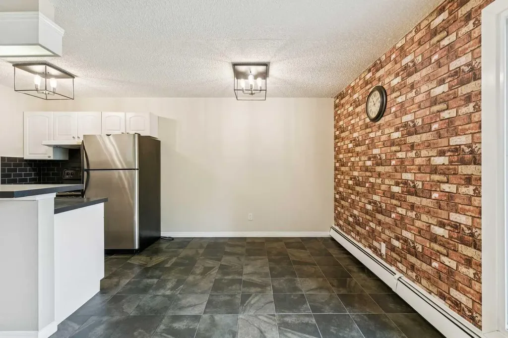 128 15 Avenue SW Calgary AB T2R0P5