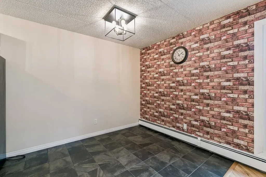 128 15 Avenue SW Calgary AB T2R0P5
