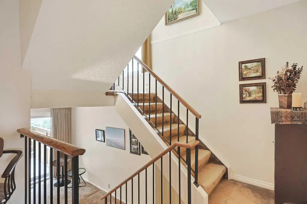 1190 Ranchview Road NW Calgary AB T3G 1Y2